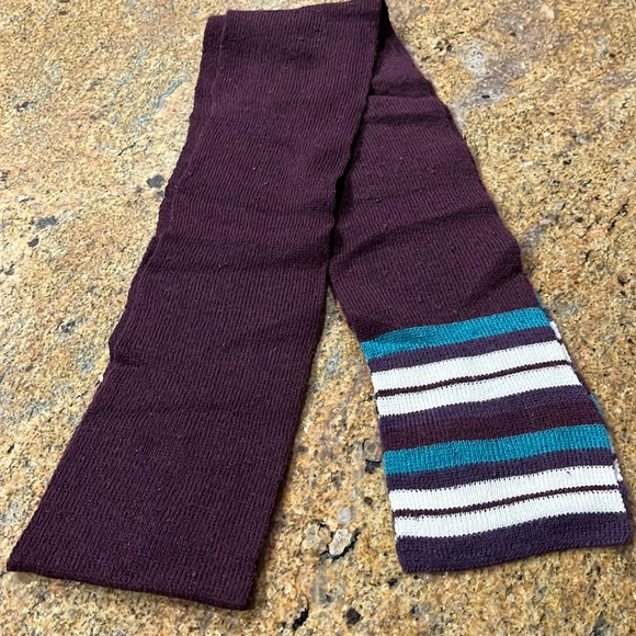 Scarf - Picture 1 of 3